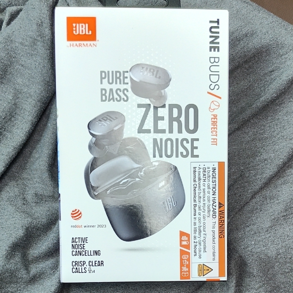 JBL TUNE BUDS with Active Noise Cancelling, NEW